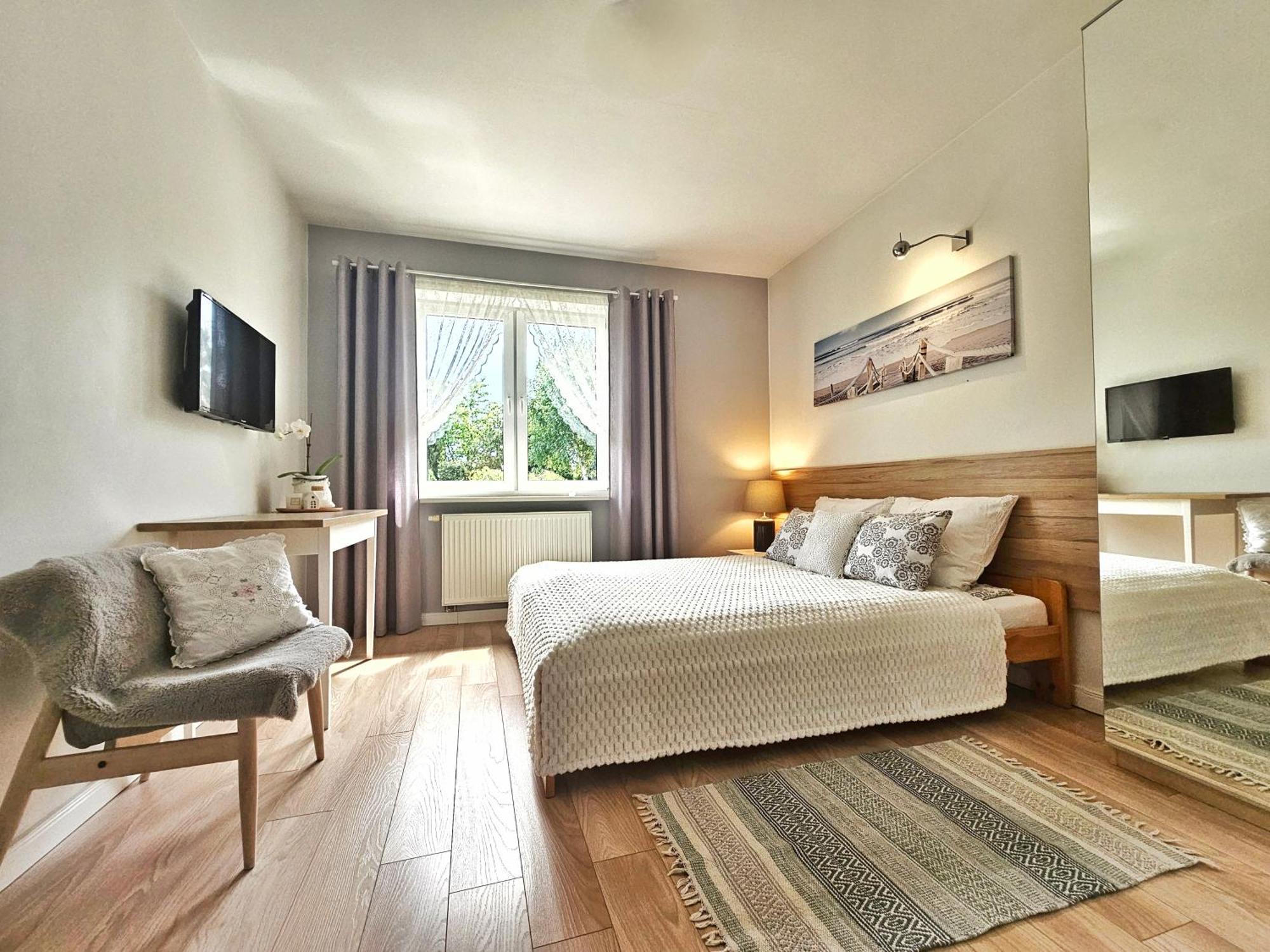 Apartament Garden- Parking, Ogrodek, Cicha Okolica Pruszcz Gdański Esterno foto